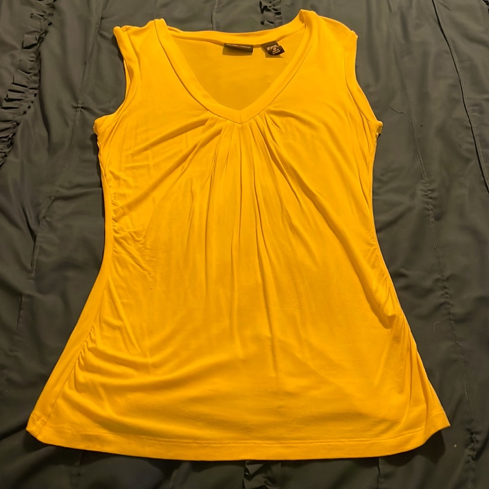 New York and Company Yellow top, Medium